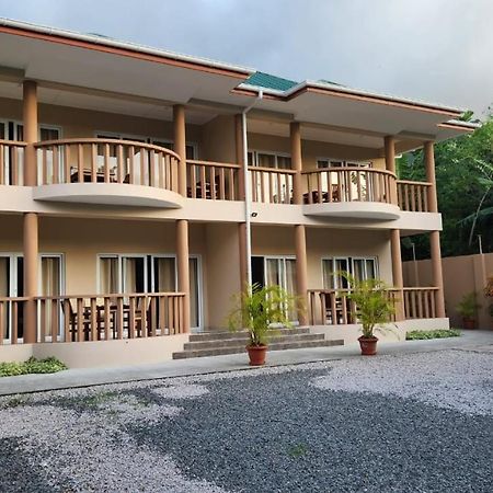 Green Self-Catering Apartment Beau Vallon  Extérieur photo