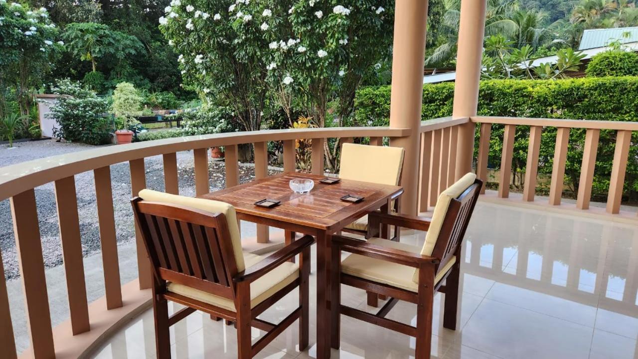 Green Self-Catering Apartment Beau Vallon  Extérieur photo